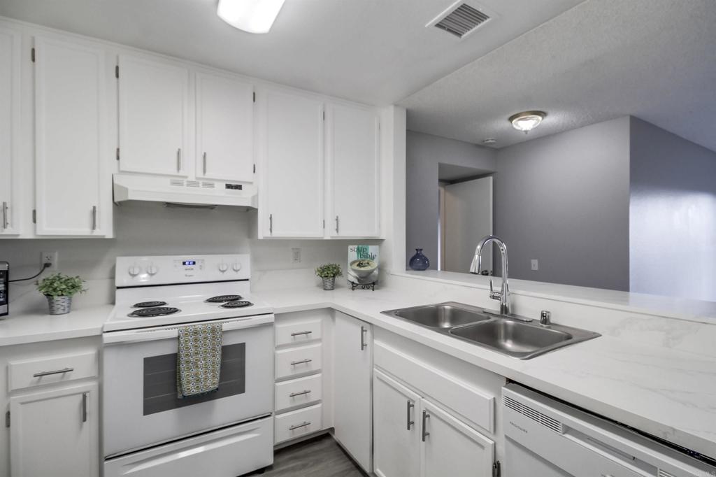 3955 Faircross Place #60