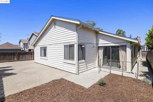 751 Pueblo Way, Vallejo CA: https://media.crmls.org/mediaz/09f798a6-171b-4167-b783-a7d0f73f8099.jpg