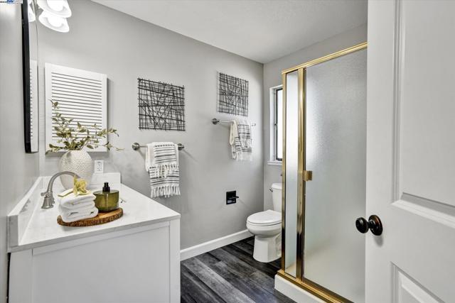4374 Valley Ave, Pleasanton CA: https://media.crmls.org/mediaz/09f7a88d-661b-4a3b-b861-dada21b388e9.jpg