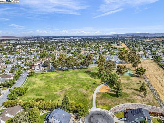 48346 Cottonwood St, Fremont CA: https://media.crmls.org/mediaz/09f81575-1bea-419f-ad2b-28457f56e28d.jpg