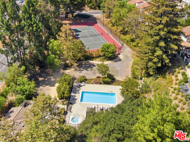 732 Tennis Club Lane photo 49