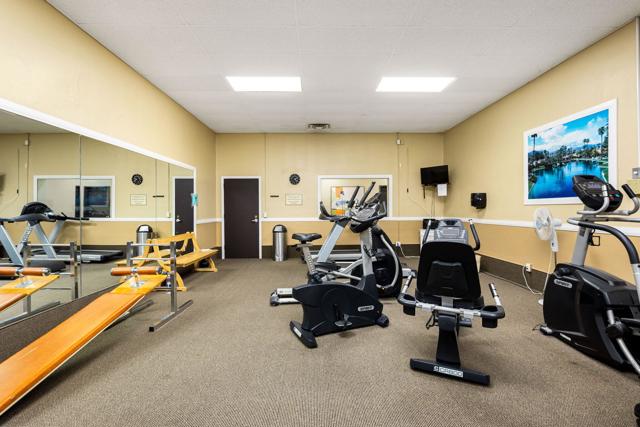 153 Lake Shore Drive, Rancho Mirage CA: https://media.crmls.org/mediaz/09f8a93a-52c6-4016-acce-d4db37324644.jpg
