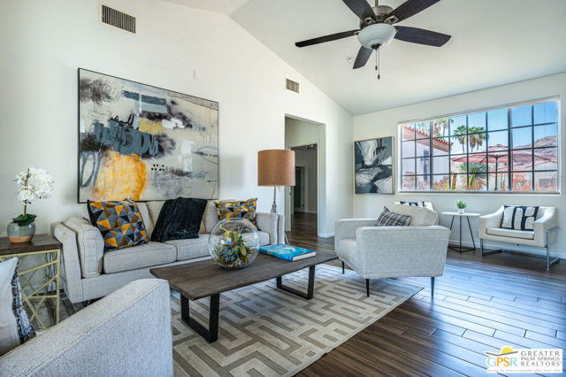 3770 Torito Circle, Palm Springs CA: https://media.crmls.org/mediaz/09f93e1e-9a97-456e-8e72-e31e9b464de8.jpg