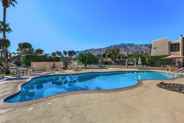 1415 N Sunrise Way, Palm Springs CA: https://media.crmls.org/mediaz/09faaa0c-e3f3-4bd2-a119-3c59bcd0d5f3.jpg