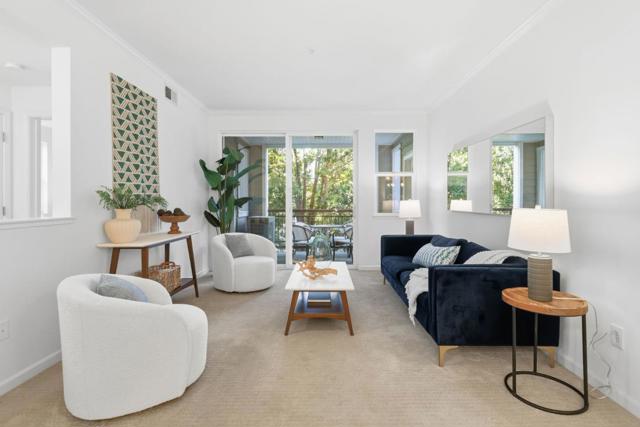 1982 W Bayshore Road, East Palo Alto CA: https://media.crmls.org/mediaz/09fab009-3775-43e9-bb0b-5d44feeda481.jpg