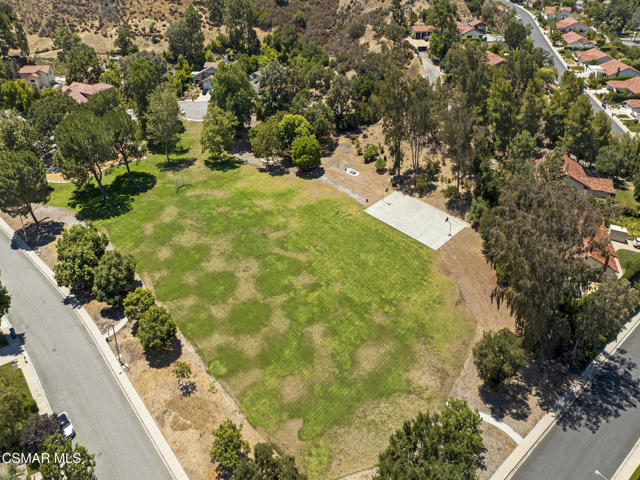 2031 Channelford Road, Westlake Village CA: https://media.crmls.org/mediaz/09fb76db-0668-43d0-98d8-81bfd7d8955f.jpg