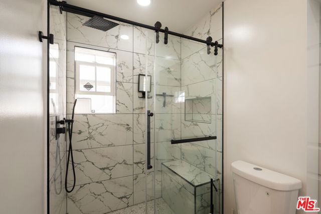 6727 7th Avenue, Los Angeles CA: https://media.crmls.org/mediaz/09fc6f0d-b461-49ca-a97a-7fc0cc330ca7.jpg