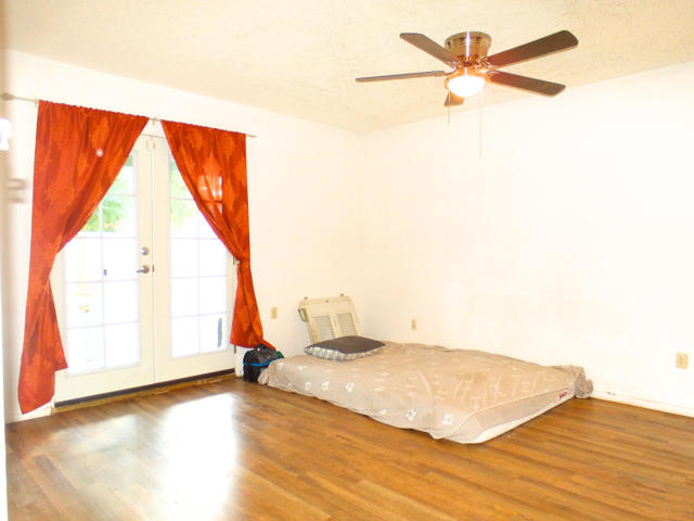 13547 Caliente Drive, Desert Hot Springs CA: https://media.crmls.org/mediaz/09fcc71e-8ed5-4786-9844-6bdb8c95d669.jpg