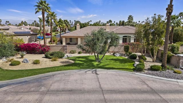 50 Toscana E Way, Rancho Mirage CA: https://media.crmls.org/mediaz/09fe6d4d-d0fd-42c1-89ff-598499c277fe.jpg
