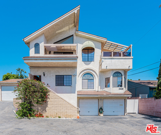 3424 S Centinela Avenue Los Angeles, California PRICE REDUCTION!! We are pleased to offer this 9 unit apartment complex and single family home on a double lot in the Westside. The house is 5 bedroom/3.75 bathrooms with city and ocean views. Great opportunity for an Owner-User! Minutes from the beach, Montana Ave, Third Street Promenade, Venice Boardwalk, and much more. This property epitomizes Southern California coastal community. Great unit mix consisting of: Two - Singles Three - 1-bedroom / 1-bathroom, Three - 2-bedroom / 1-bathroom, One - 3-bedroom / 1.75-bathroom, and 3426 - House - 5 bedroom / 3.75-bathroom. Projected Rents.