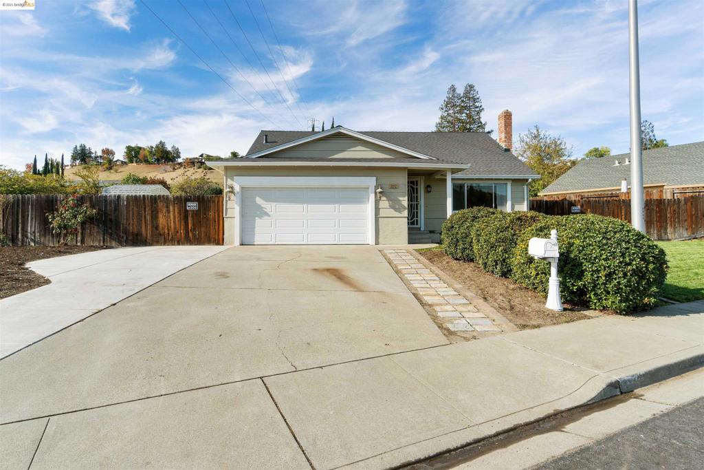 3212 Meadowbrook Rd