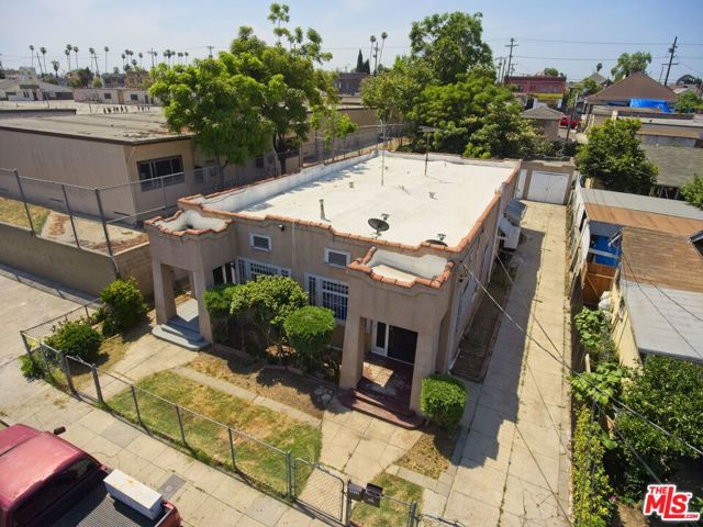 3030 W 12th Pl, Los Angeles, CA 90006