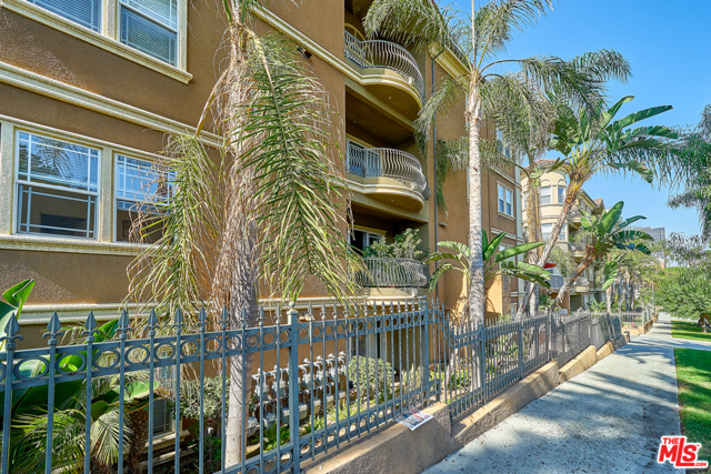 917 S New Hampshire Ave #107, Los Angeles, CA 90006