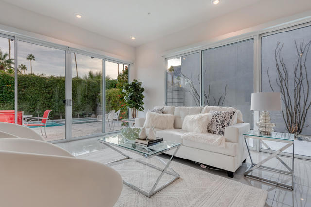 755 E Twin Palms Drive, Palm Springs, CA 92264