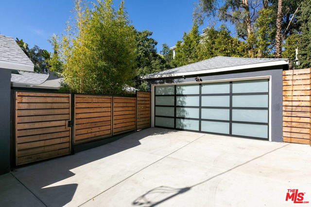 2751 LAUREL CANYON, Los Angeles, California 90046, 3 Bedrooms Bedrooms, ,2 BathroomsBathrooms,Single Family Residence,For Sale,LAUREL CANYON,20547566