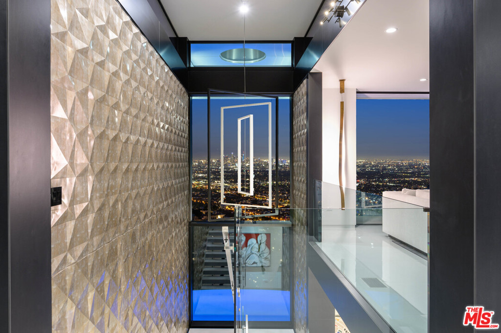 1 Bode Drive Los Angeles Ca 90069