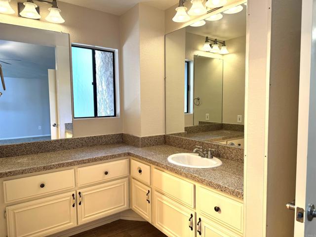2997 Plaza Leonardo, Bonita CA: https://media.crmls.org/mediaz/0a001f11-8251-4682-8fd7-b72728a3dbed.jpg