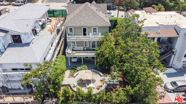 1120 W Edgeware Road, Los Angeles CA: https://media.crmls.org/mediaz/0a00a92f-c83e-4811-aa84-cab11dbe70a2.jpg