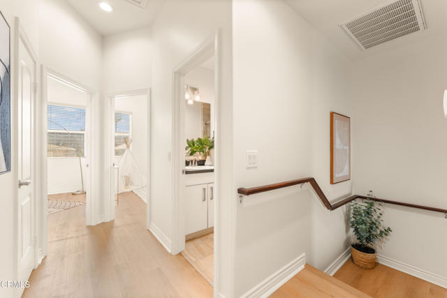 Detail Gallery Image 21 of 40 For 431 N Los Robles Ave #7,  Pasadena,  CA 91101 - 3 Beds | 2/1 Baths