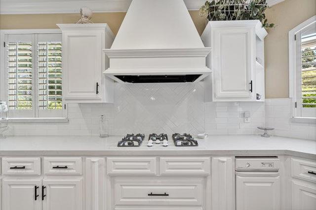 120 Tierra Del Sol, Hollister CA: https://media.crmls.org/mediaz/0a015cae-803d-4837-8020-d828ac31668a.jpg