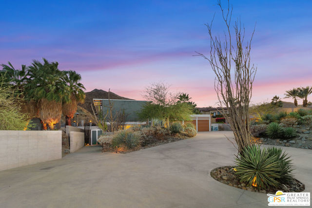 Image 1 of 75 For 27 Grande View Court