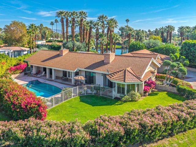 71170 W Thunderbird Terrace, Rancho Mirage CA: https://media.crmls.org/mediaz/0a0292c2-9a07-40d6-b640-a187567aca2a.jpg