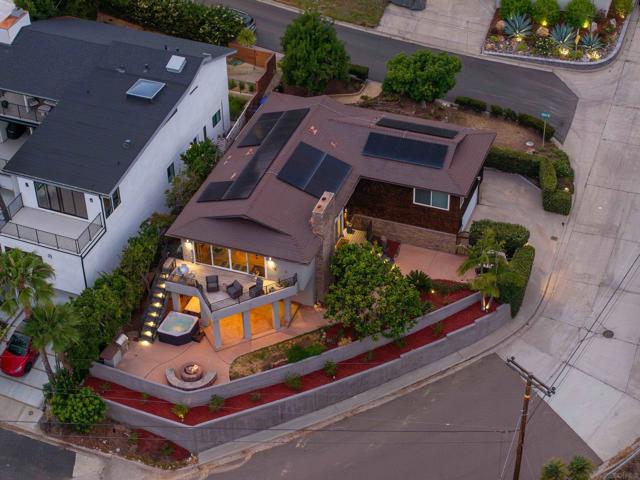 Details for 4922 Randall St, San Diego, CA 92109