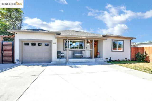 2020 Virginia Ave, Richmond CA: https://media.crmls.org/mediaz/0a0329f4-1bfb-438d-8737-18a40a6d0ec6.jpg