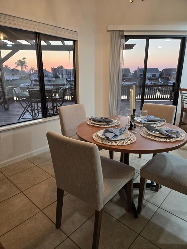 4641 Spinnaker Way, Discovery Bay CA: https://media.crmls.org/mediaz/0a033120-f461-405d-8392-67ae40d08c8a.jpg