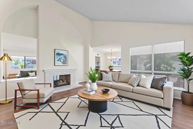 3116 Melody Lane, Simi Valley CA: https://media.crmls.org/mediaz/0a042005-6b93-464a-8675-adcd86da5410.jpg