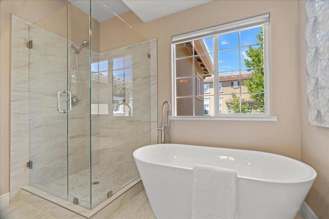 Image 13 of 32 For 412 Casselino Drive