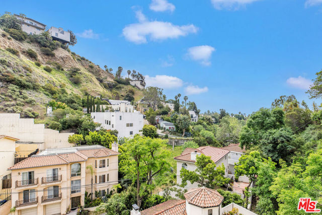 2350 San Marco Drive, Los Angeles CA: https://media.crmls.org/mediaz/0a04e2d6-a199-448f-887d-1e5f0271c9d4.jpg