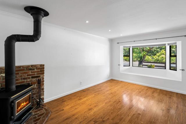 17785 Casa Lane, Morgan Hill CA: https://media.crmls.org/mediaz/0a050458-e061-4728-8744-8b68901fc962.jpg