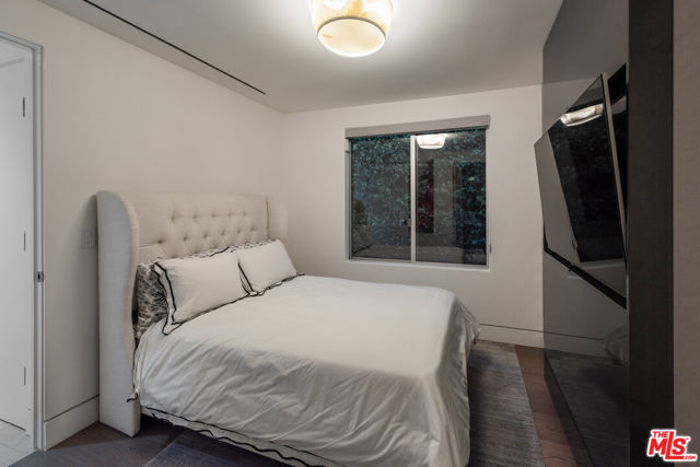 2630 EDEN Place, Beverly Hills CA: https://media.crmls.org/mediaz/0a05862f-8596-40a1-8b3e-bb7113c11034.jpg