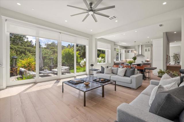 115 Wika Ranch Court, Redwood City CA: https://media.crmls.org/mediaz/0a05a963-8f55-459c-88e8-ad05d09628cb.jpg