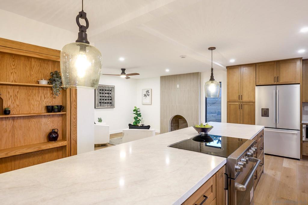 5777 Desert View Dr - photo 19