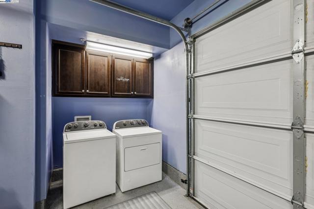 5010 Barrenstar Way, San Ramon CA: https://media.crmls.org/mediaz/0a067bb8-4b6b-4939-9110-2ccae13618dc.jpg