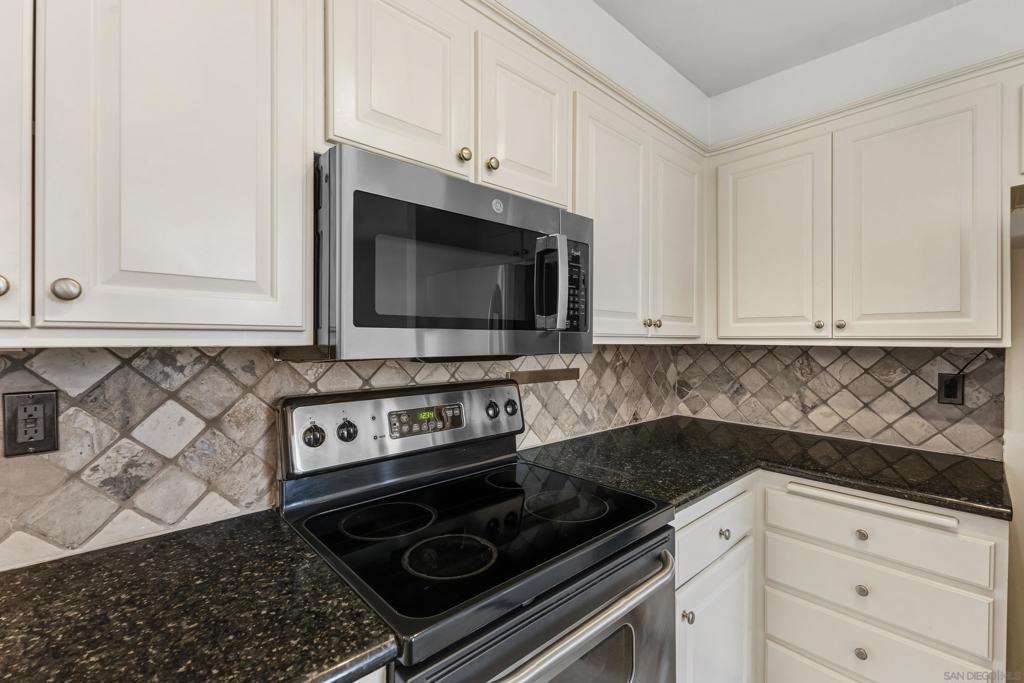 3939 Illinois St - photo 11