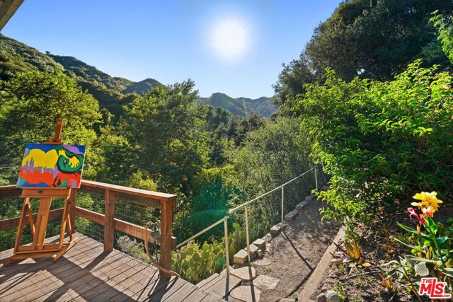 860 Old Topanga Canyon Road photo 2