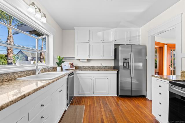 4194 Stephens, San Diego CA: https://media.crmls.org/mediaz/0a0a5f50-b7f8-4750-a07a-e343d1adf806.jpg