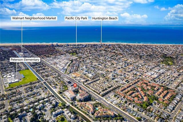20371 Bluffside Circle, Huntington Beach CA: https://media.crmls.org/mediaz/0a0a98c4-00e2-406e-89d4-152b89822b98.jpg
