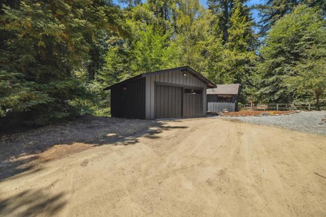 9925 Love Creek Road, Ben Lomond CA: https://media.crmls.org/mediaz/0a0ad0e3-78f5-4e31-aba6-e657333daa22.jpg