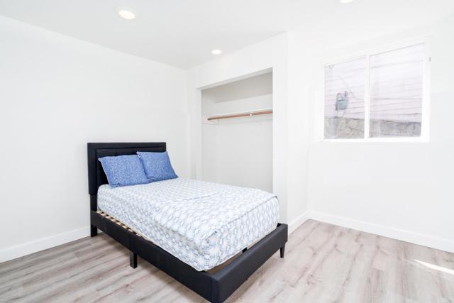 2036 E 20th Street, Oakland CA: https://media.crmls.org/mediaz/0a0b5f60-8ba5-406a-8e96-e17cf67727be.jpg