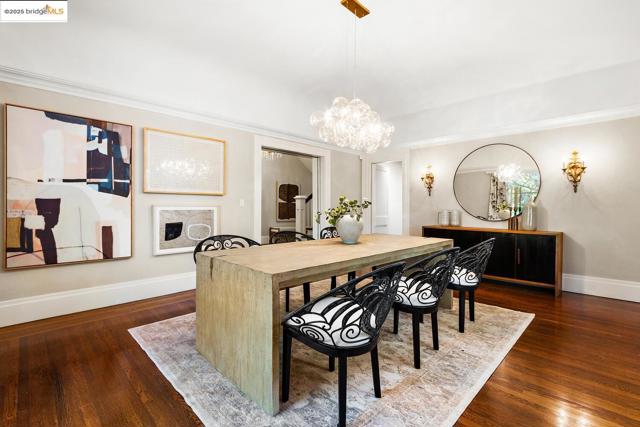765 University Ave, Palo Alto CA: https://media.crmls.org/mediaz/0a0b83f0-f13a-4353-a8de-263048967e90.jpg