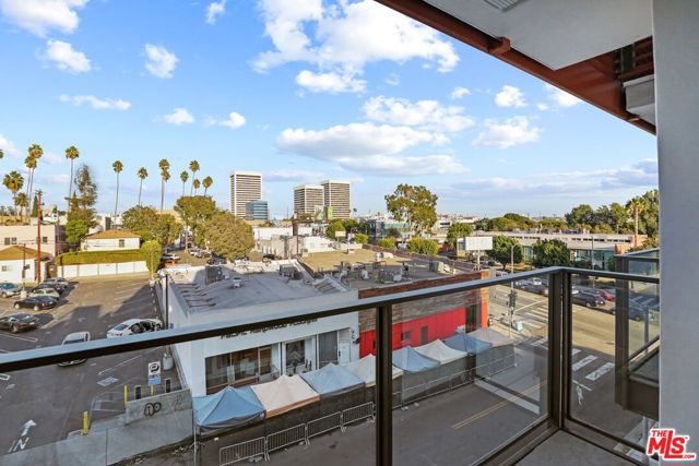1539 Purdue, Los Angeles CA: https://media.crmls.org/mediaz/0a0b8e7d-ed65-4d51-a8ae-fa2c68331562.jpg