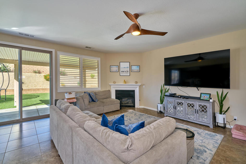 MLS #219136689DA image #15