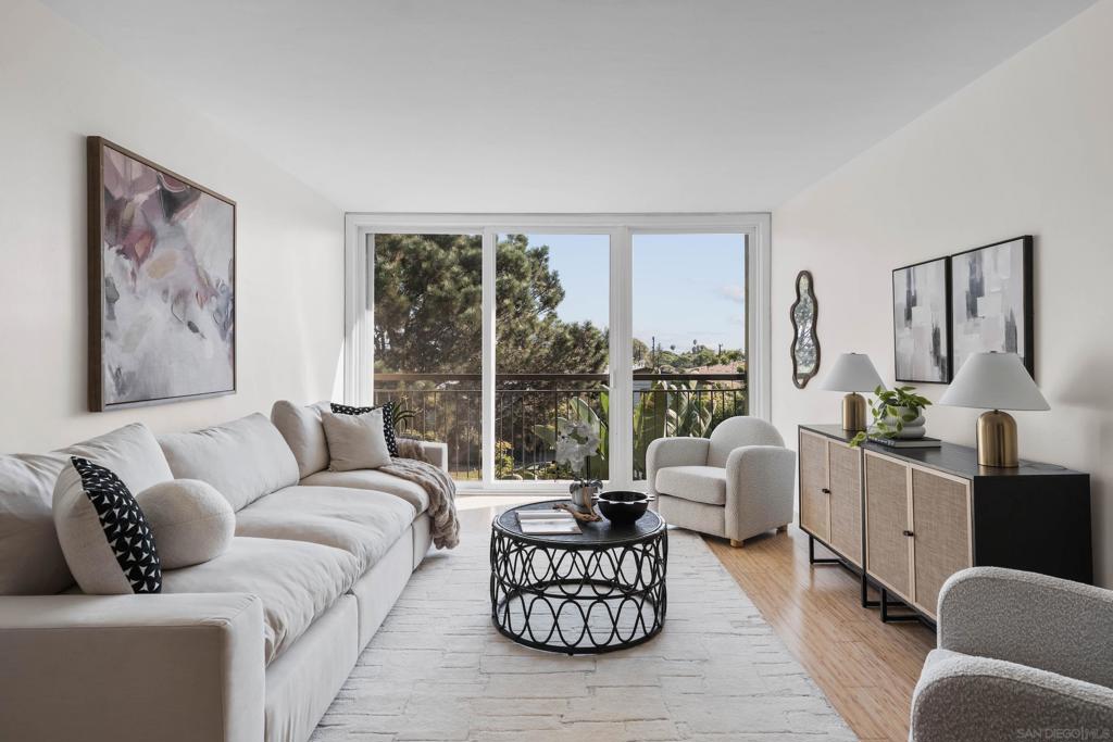 2266 Grand Ave #31