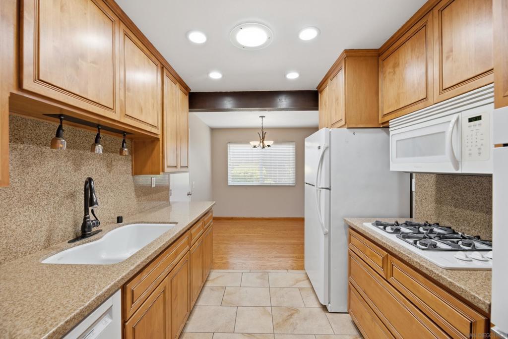 12721 Via La Gardenia - photo 10