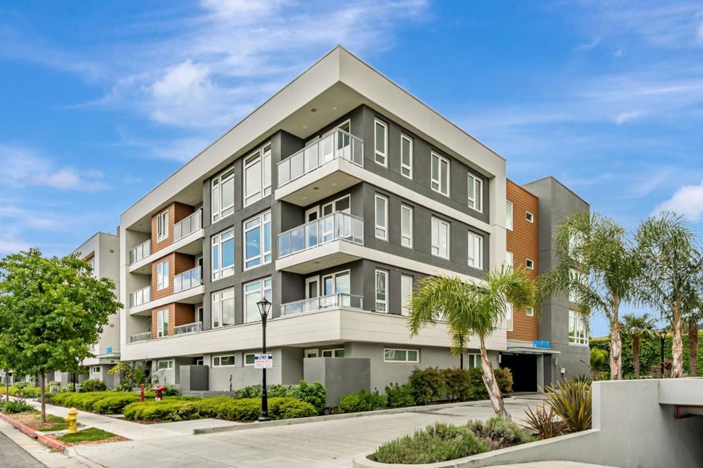 5951 Sunstone Drive #415