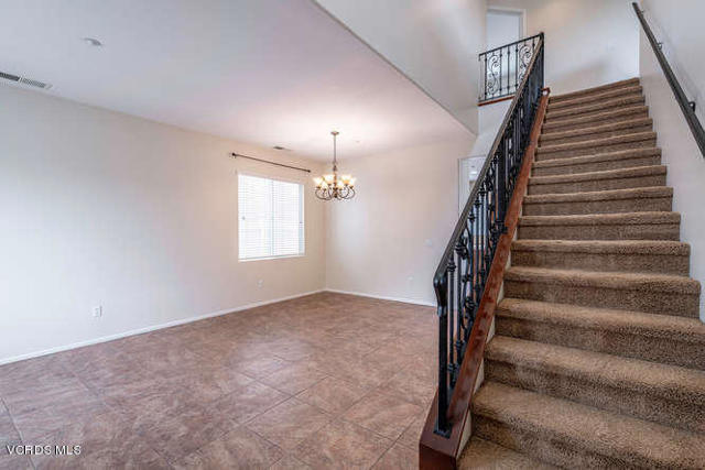 3003 Naples Drive, Oxnard CA: https://media.crmls.org/mediaz/0a0e61a2-a517-4244-9d2b-9e0610b7efe6.jpg